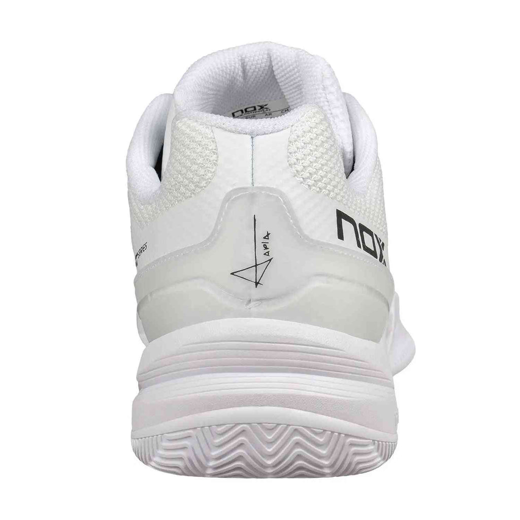 Rear view of Nox AT10 Pro Calat10white White padel shoe showing heel support and stability design for high-performance play.