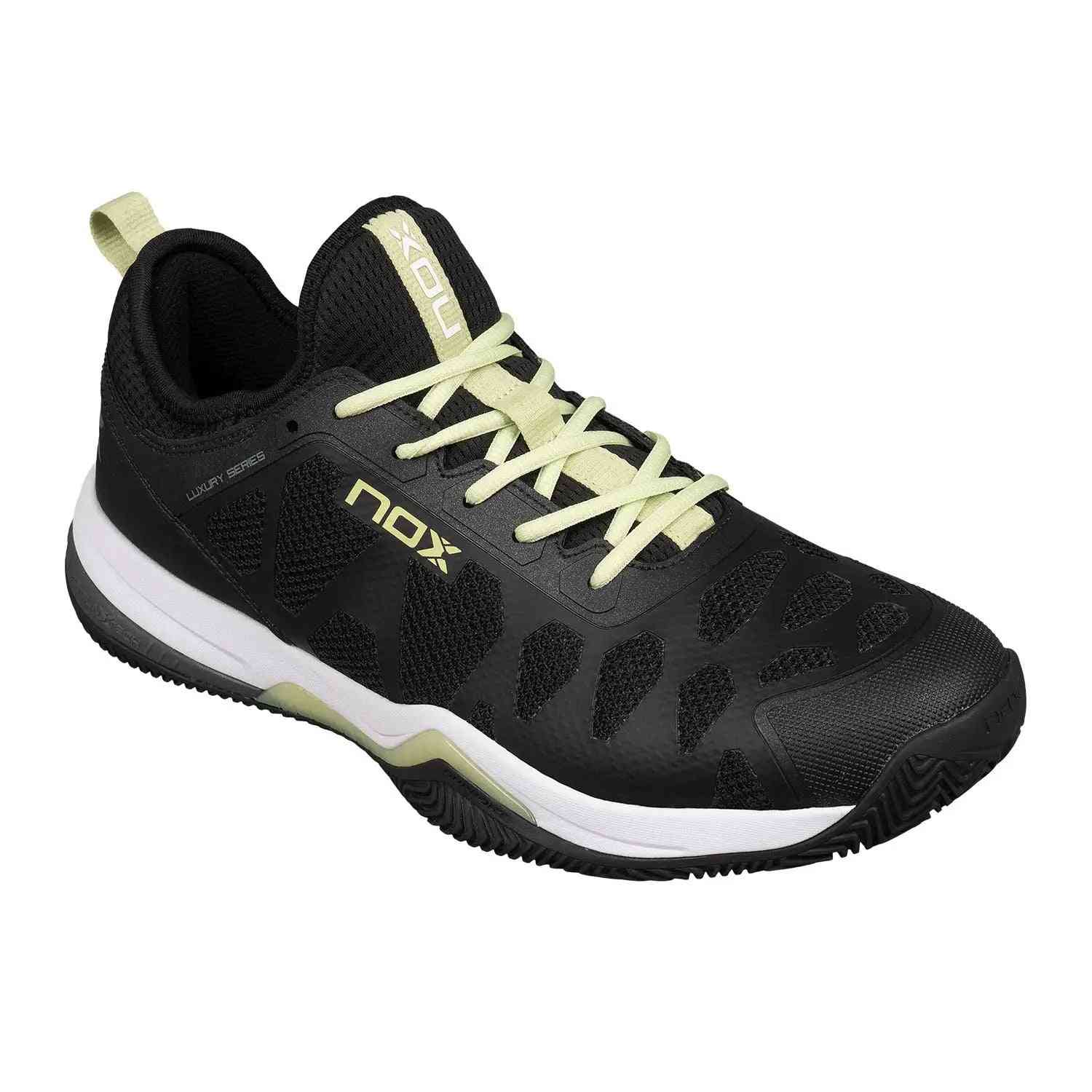 Angled view of Nox Nerbo Caluxnerblsl black padel shoe featuring cushioned midsole and durable outsole for maximum comfort and stability.
